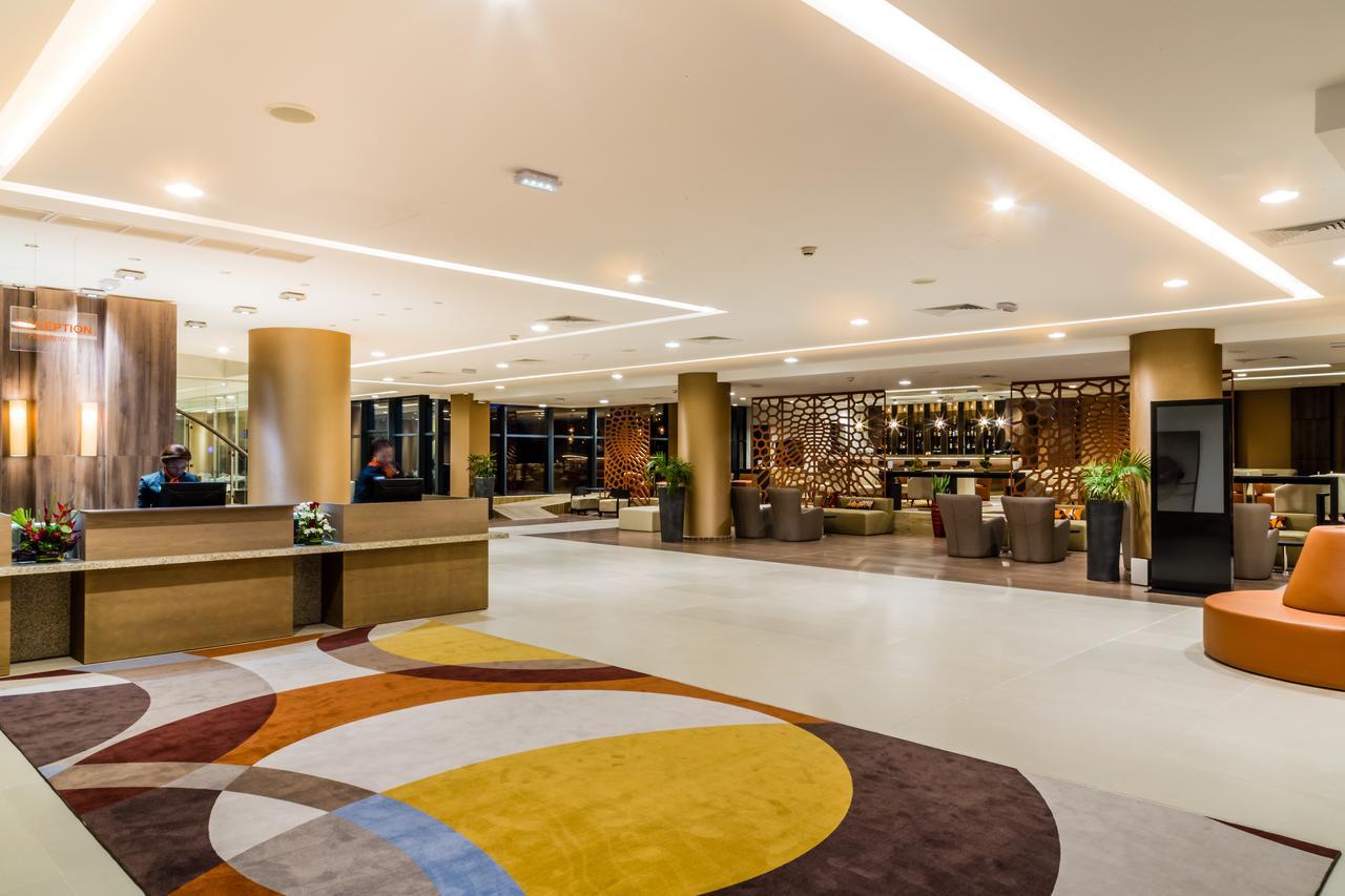 Azalai Hotel Abidjan Exterior photo